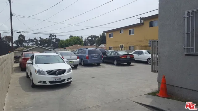 254 E Lanzit Avenue, Los Angeles, California 90061