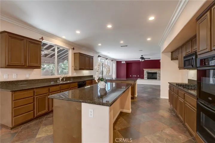 13713 Deerpath Circle, Eastvale, California 92880