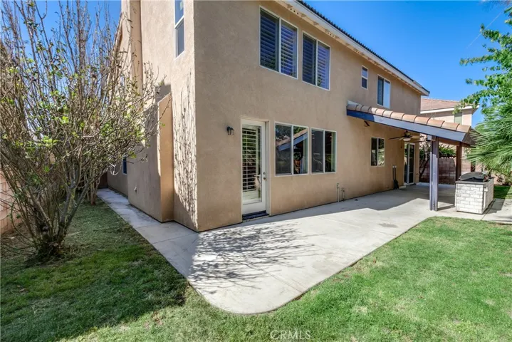 13713 Deerpath Circle, Eastvale, California 92880