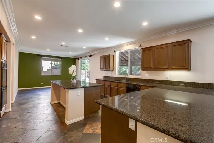 13713 Deerpath Circle, Eastvale, California 92880