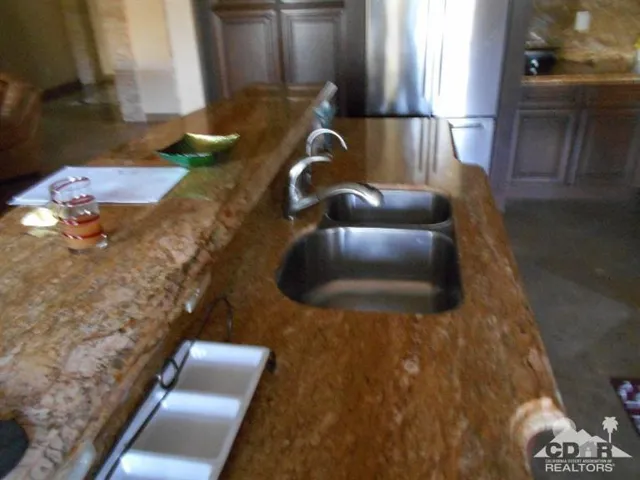 111 Azzuro Drive, Palm Desert, California 92211
