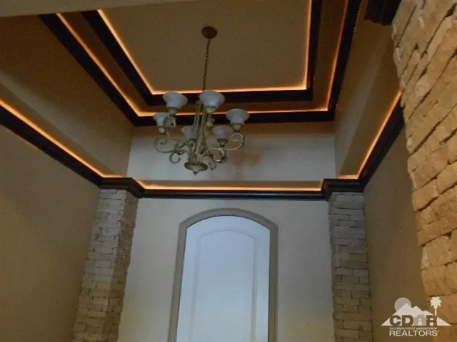 111 Azzuro Drive, Palm Desert, California 92211