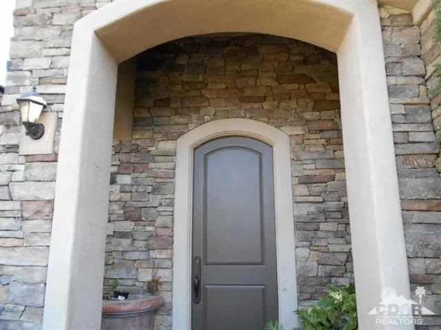 111 Azzuro Drive, Palm Desert, California 92211