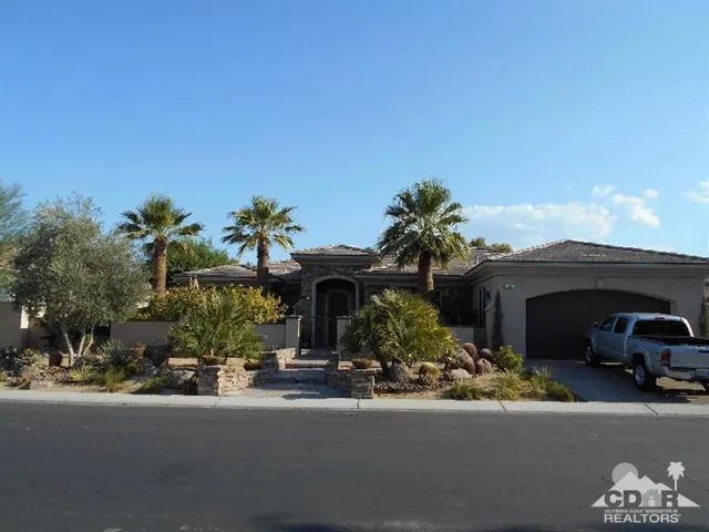 111 Azzuro Drive, Palm Desert, California 92211