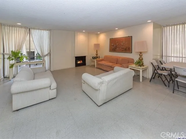 1401 Valley View Road Road 124, Glendale, California 91202