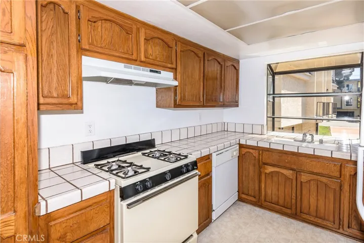 2115 Farrell Avenue C, Redondo Beach, California 90278