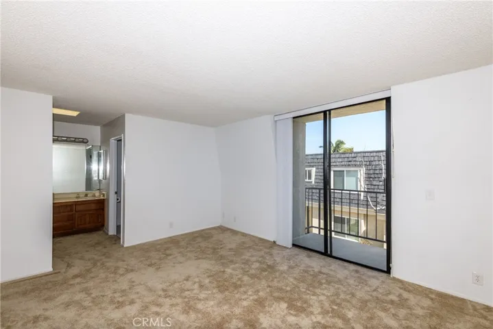 2115 Farrell Avenue C, Redondo Beach, California 90278
