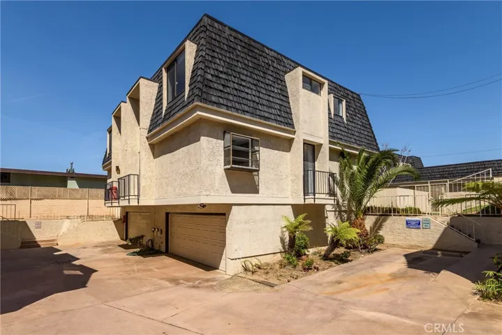 2115 Farrell Avenue C, Redondo Beach, California 90278