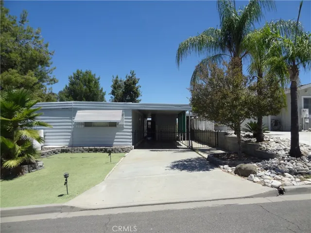 23032 Big Tee Drive, Canyon Lake, California 92587