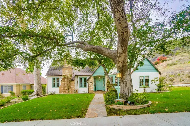 1647 Vista Drive, Glendale, California 91201