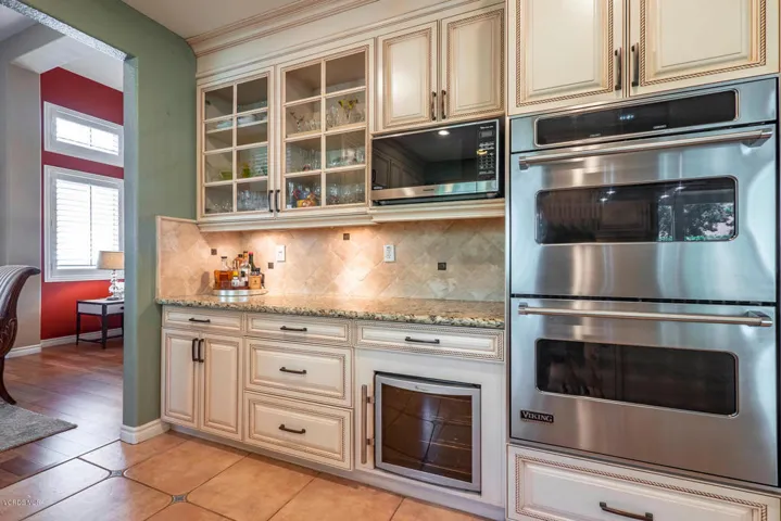 243 Cliffwood Dr Simi Valley-large-017-1
