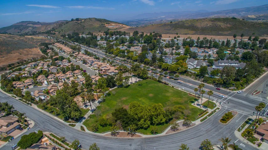 243 Cliffwood Dr Simi Valley-large-052-5