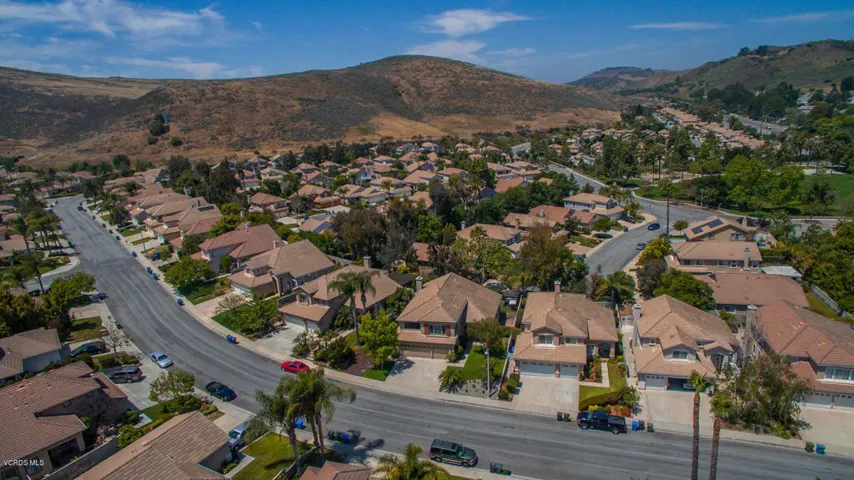 243 Cliffwood Dr Simi Valley-large-002-5