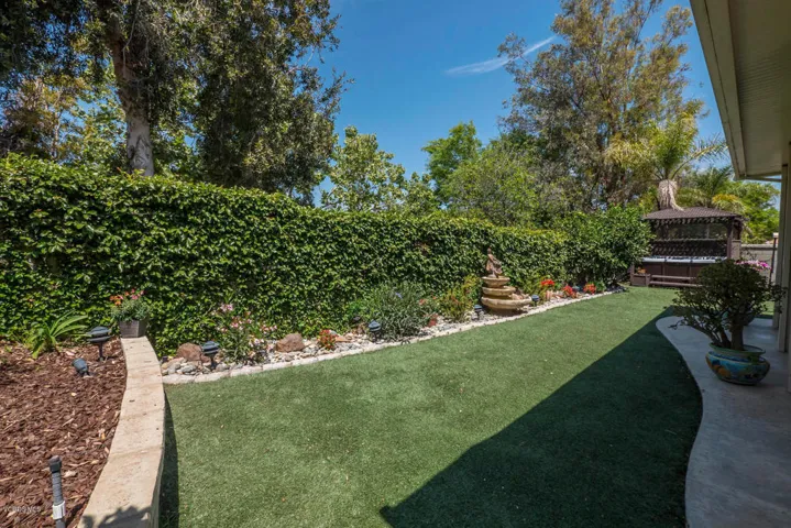 243 Cliffwood Dr Simi Valley-large-043-4