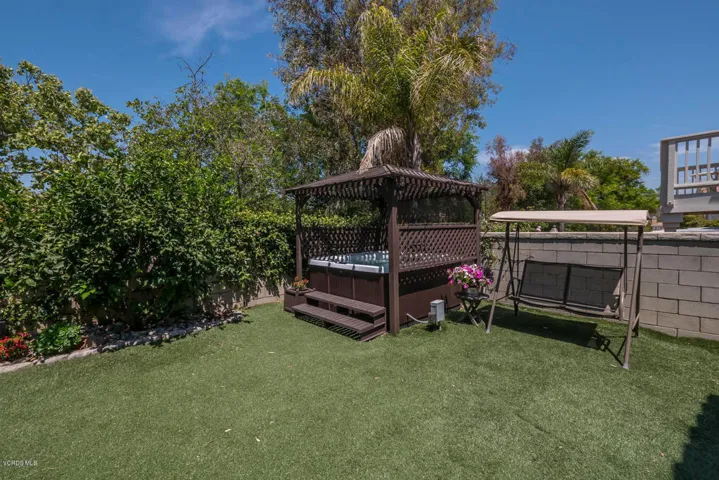 243 Cliffwood Dr Simi Valley-large-047-3