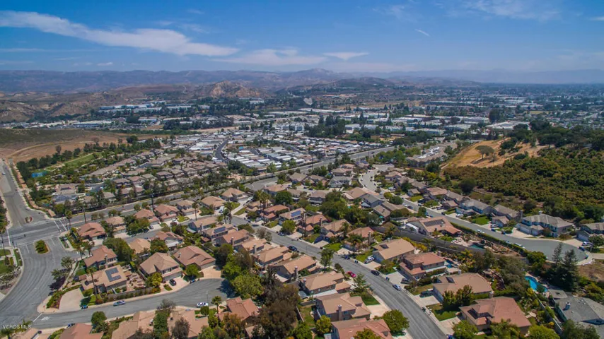 243 Cliffwood Dr Simi Valley-large-038-5