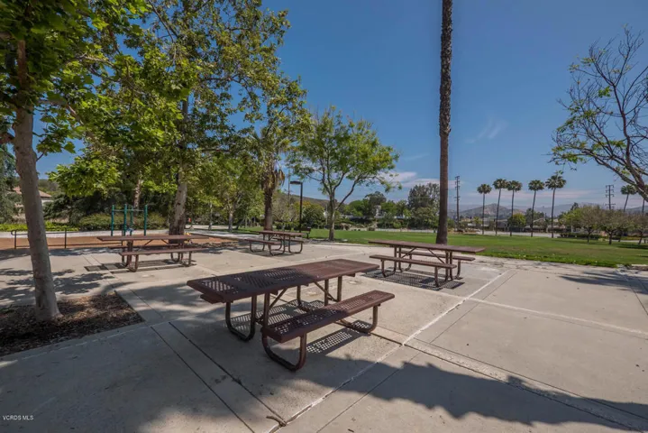 243 Cliffwood Dr Simi Valley-large-053-3
