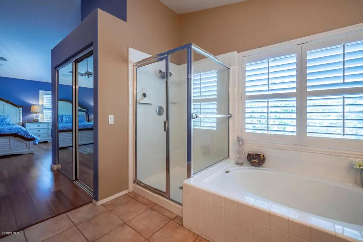 243 Cliffwood Dr Simi Valley-large-028-5