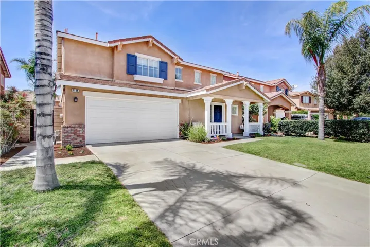 7136 Oak Tree Place, Fontana, California 92336