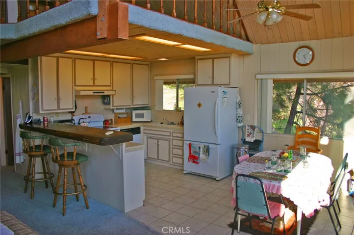 27734 Alpen Drive, Lake Arrowhead, California 92352
