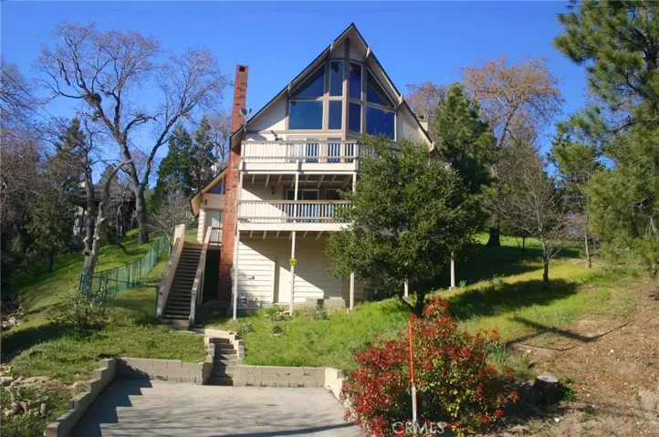 27734 Alpen Drive, Lake Arrowhead, California 92352