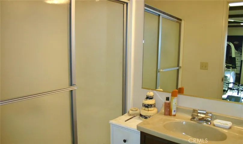 27734 Alpen Drive, Lake Arrowhead, California 92352