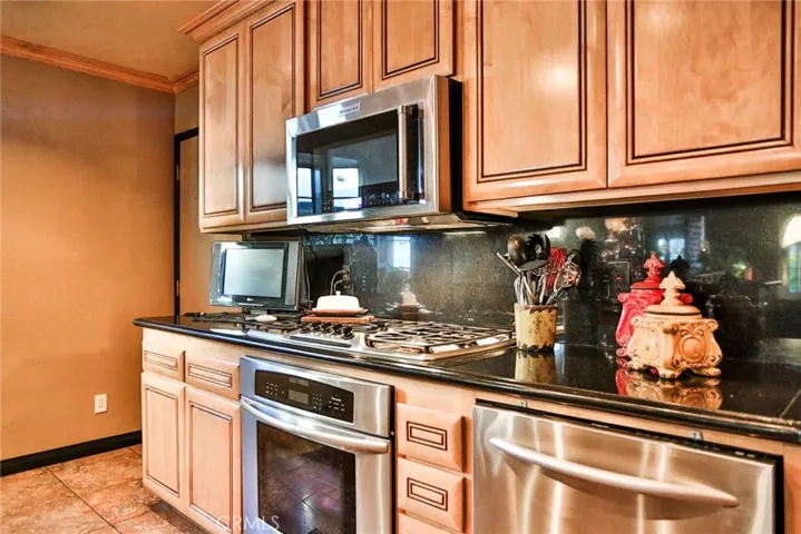 6701 Chamois Circle, Cypress, California 90630