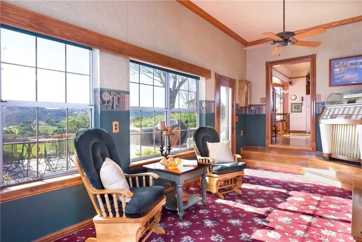 11505 Santa Ana Road, Atascadero, California 93422