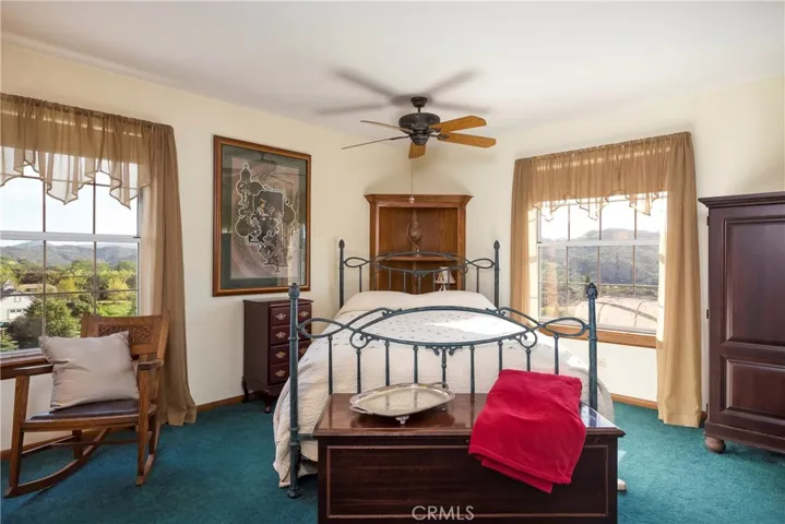 11505 Santa Ana Road, Atascadero, California 93422