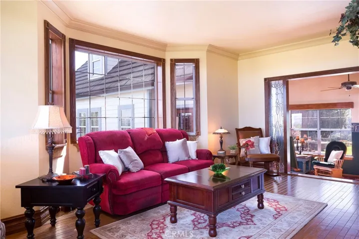 11505 Santa Ana Road, Atascadero, California 93422