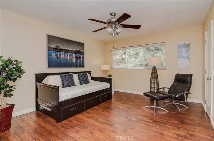 Another oversize upstairs bedroom...big walk-in closet too!