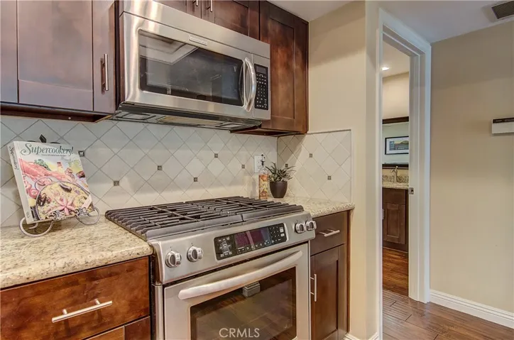 Top of the line stainless appliances really enhance the function and beauty of the kitchen.