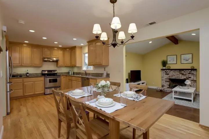872 Loyalton Drive, Campbell, California 95008