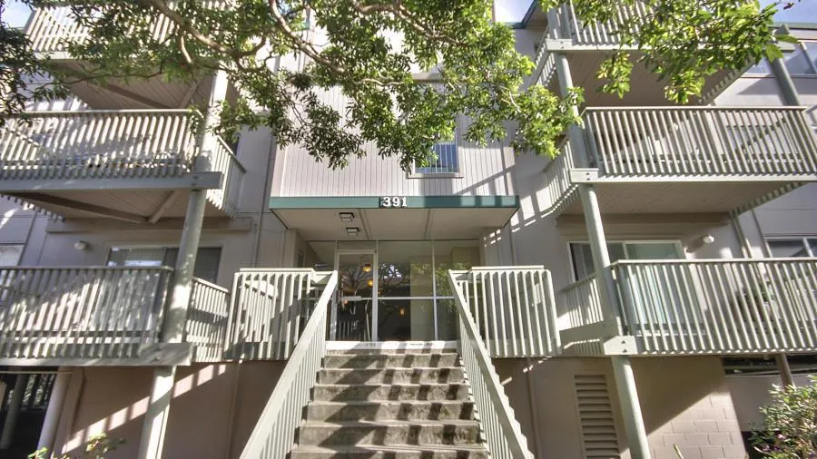, Daly City, California 94015 home-pic-15