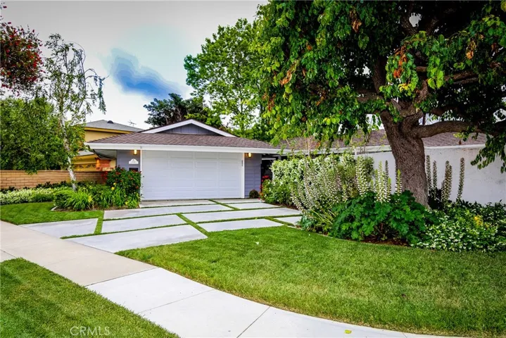 WELCOME TO 2043 NORTH CAPELLA, COSTA MESA!