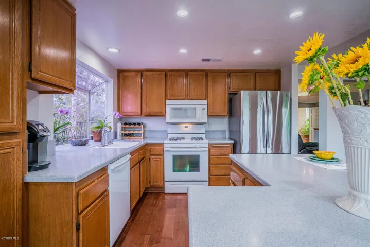 695 Overlook Rd Simi Valley CA-large-014
