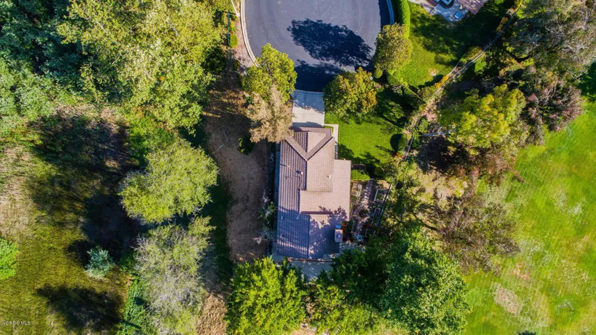 695 Overlook Rd Simi Valley CA-large-036