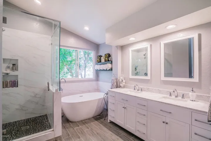 695 Overlook Rd Simi Valley CA-large-020