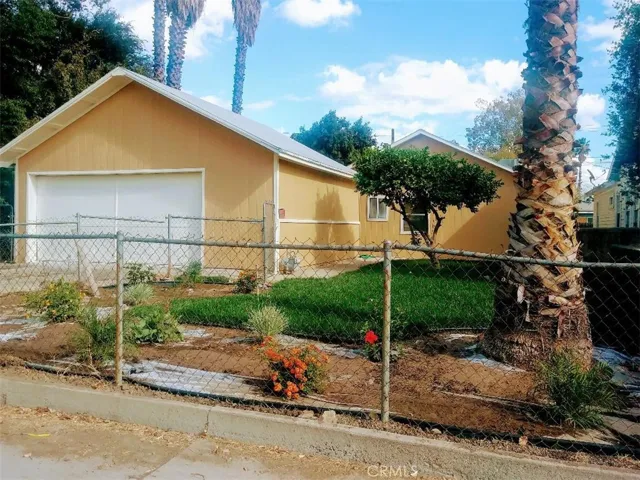 1735 N Pershing Avenue, San Bernardino, California 92405