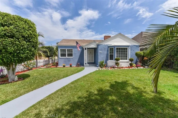 501 E Bishop Street E, Santa Ana, California 92701