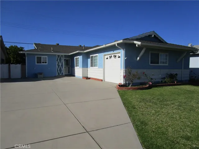 1247 Desford.  Plenty of parking!