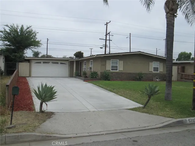 5702 N Viceroy Avenue, Azusa, California 91702