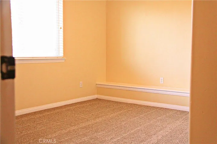 9364 Serra Street, Phelan, California 92371