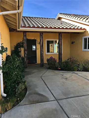 9364 Serra Street, Phelan, California 92371