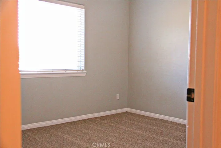 9364 Serra Street, Phelan, California 92371