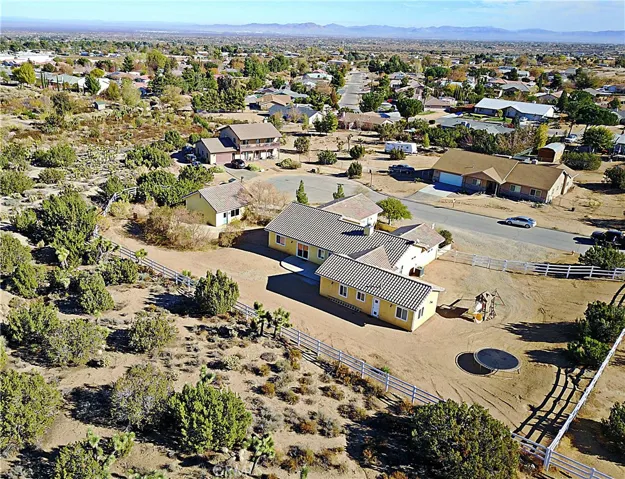 9364 Serra Street, Phelan, California 92371