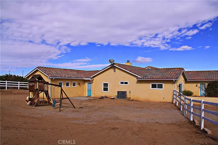 9364 Serra Street, Phelan, California 92371