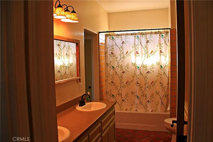 9364 Serra Street, Phelan, California 92371