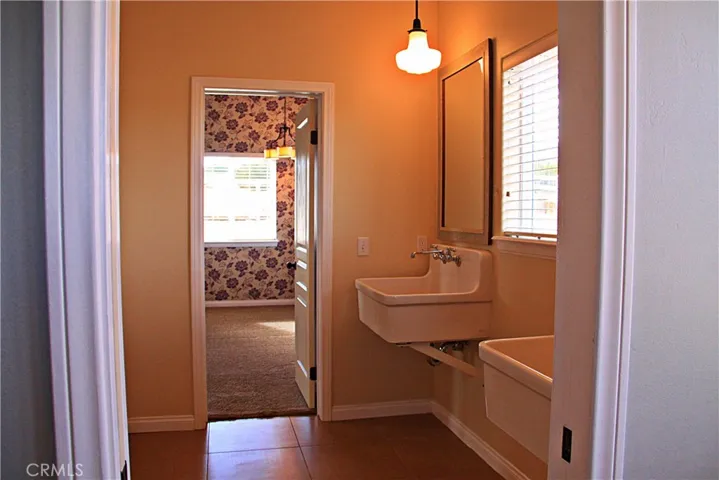 9364 Serra Street, Phelan, California 92371
