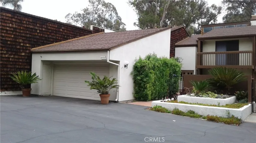 9456 Friendly Woods Ln, Whittier, California 90605